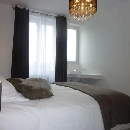 Brest Suite Home