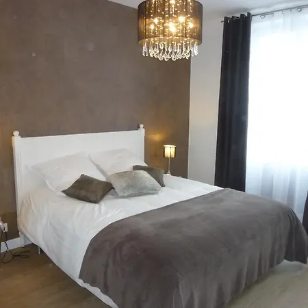 Lejlighed Brest Suite Home